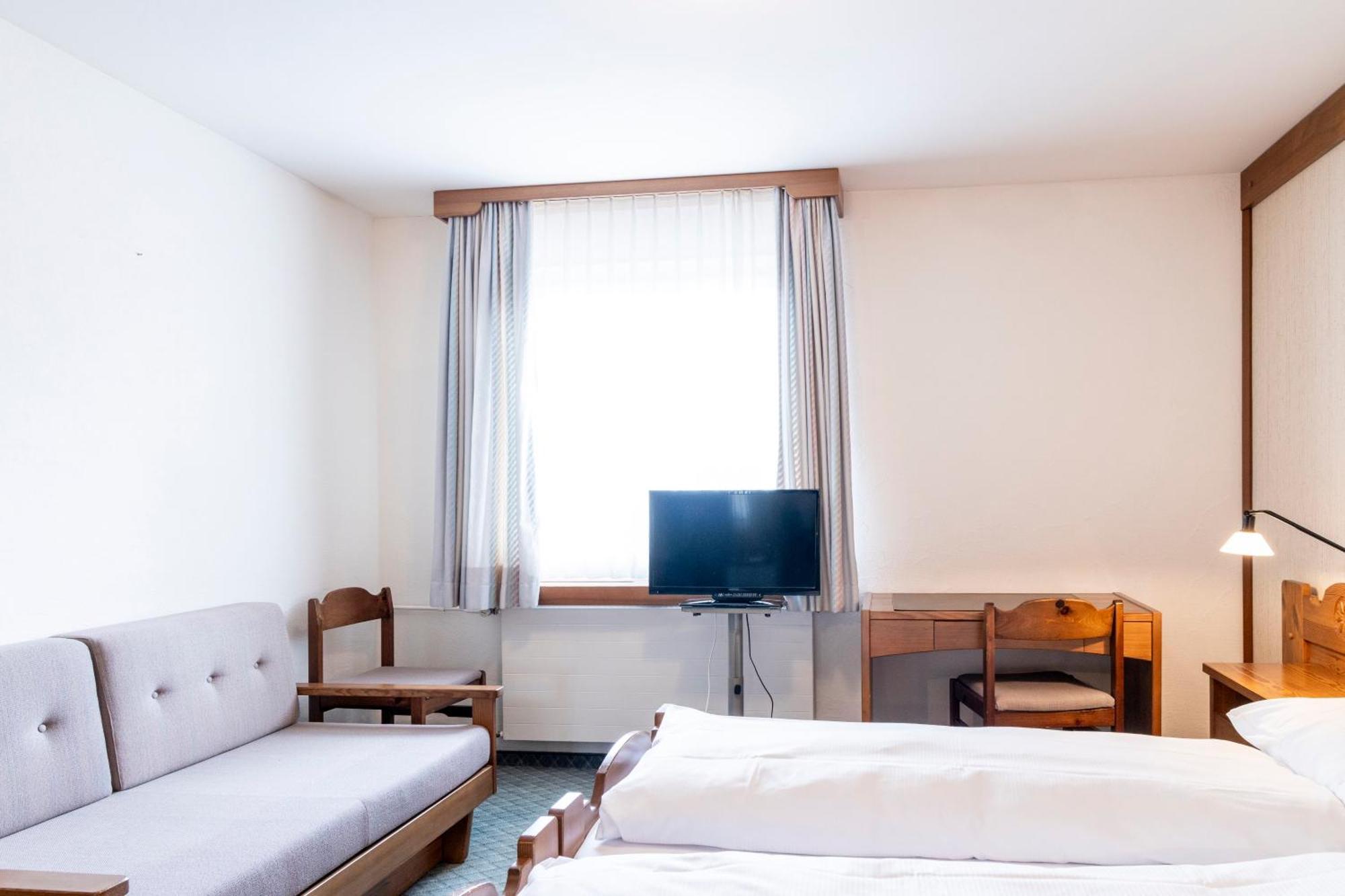 Hotel Chesa Grischa Зильс-Базельджа Экстерьер фото
