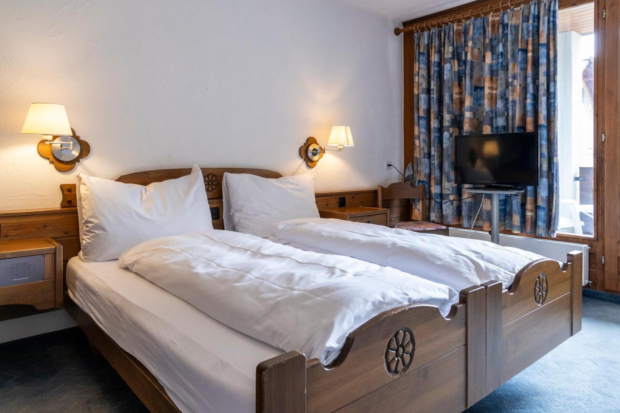 Hotel Chesa Grischa Зильс-Базельджа Экстерьер фото